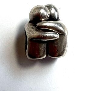 Links of London 2 figures hugging charm Sterling Silver